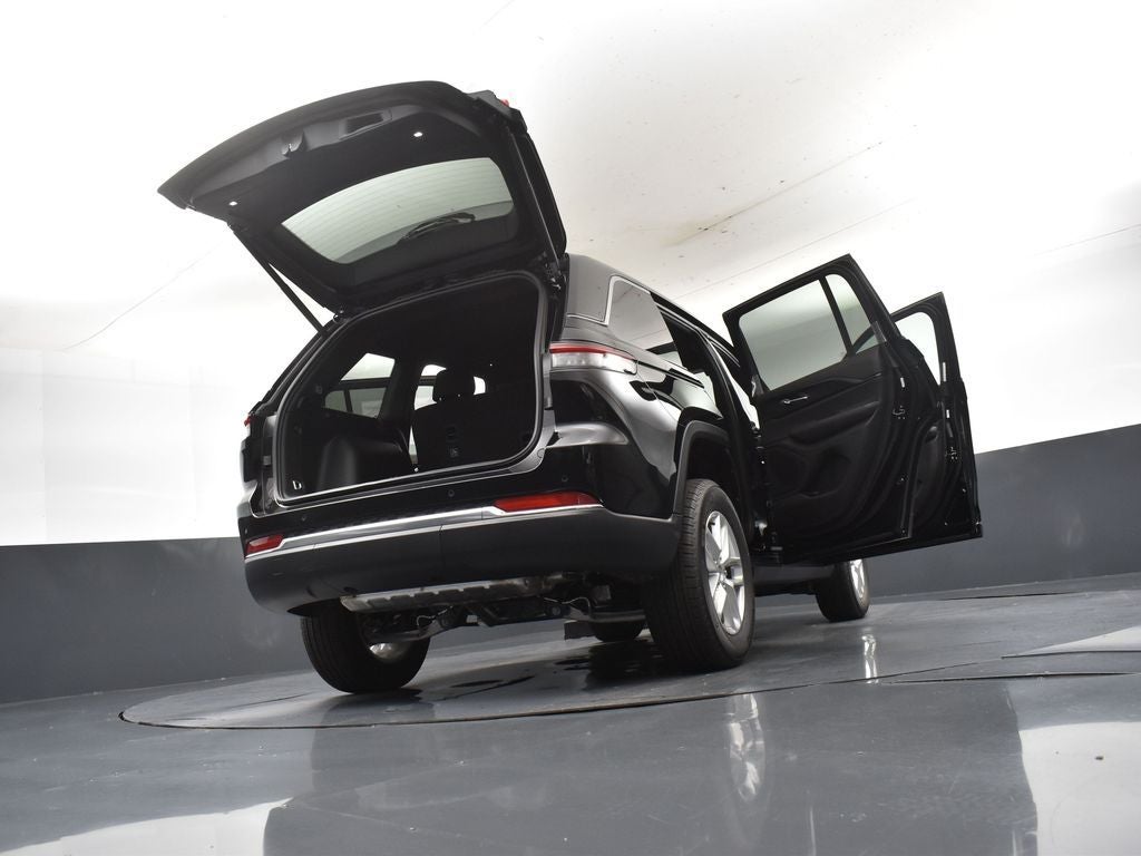 2026 Jeep Grand Cherokee Laredo X