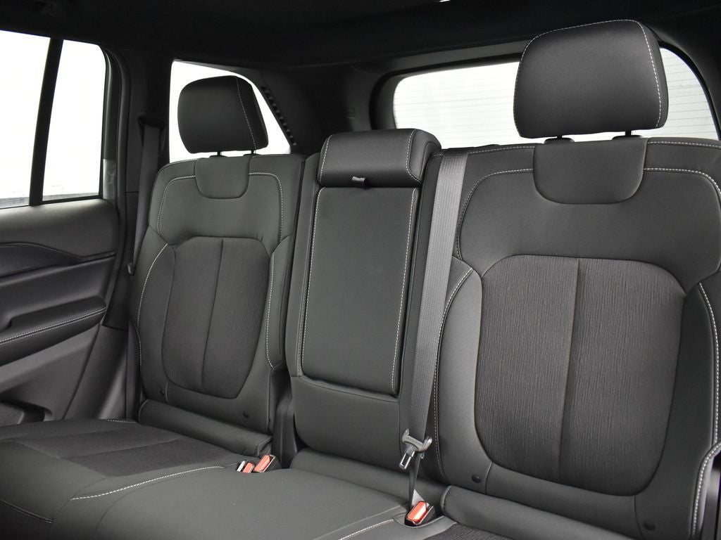 2026 Jeep Grand Cherokee Laredo X