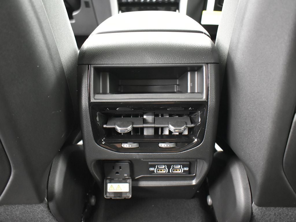 2026 Jeep Grand Cherokee Laredo X