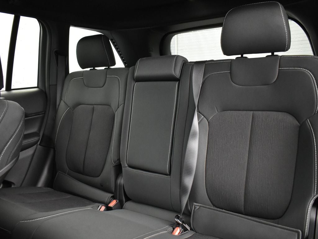 2026 Jeep Grand Cherokee GRAND CHEROKEE LAREDO 4X2