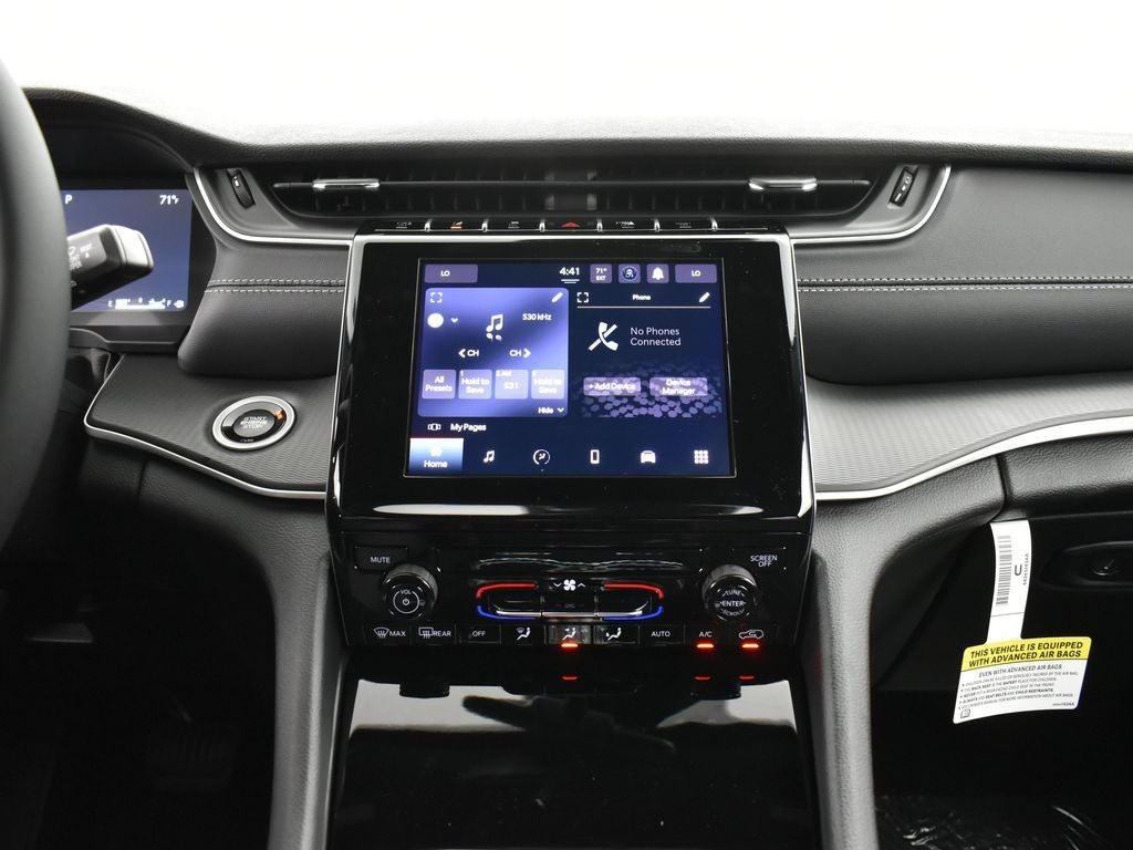 2026 Jeep Grand Cherokee GRAND CHEROKEE LAREDO 4X2