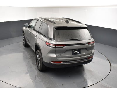 2027 Jeep Grand Cherokee GRAND CHEROKEE LAREDO ALTITUDE 4X2