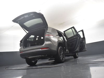 2027 Jeep Grand Cherokee GRAND CHEROKEE LAREDO ALTITUDE 4X2