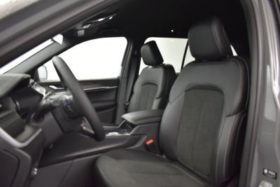 2027 Jeep Grand Cherokee GRAND CHEROKEE LAREDO ALTITUDE 4X2