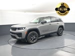 2027 Jeep Grand Cherokee GRAND CHEROKEE LAREDO ALTITUDE 4X2