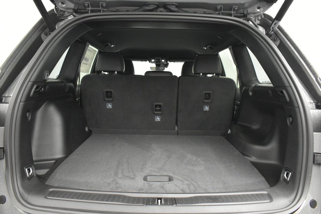 2027 Jeep Grand Cherokee GRAND CHEROKEE LAREDO ALTITUDE 4X2