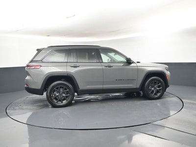 2027 Jeep Grand Cherokee GRAND CHEROKEE LAREDO ALTITUDE 4X2