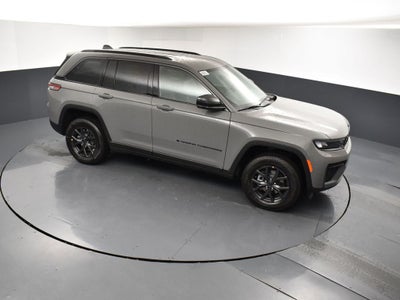 2027 Jeep Grand Cherokee GRAND CHEROKEE LAREDO ALTITUDE 4X2