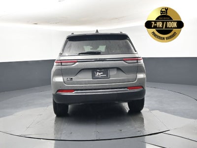 2027 Jeep Grand Cherokee GRAND CHEROKEE LAREDO ALTITUDE 4X2