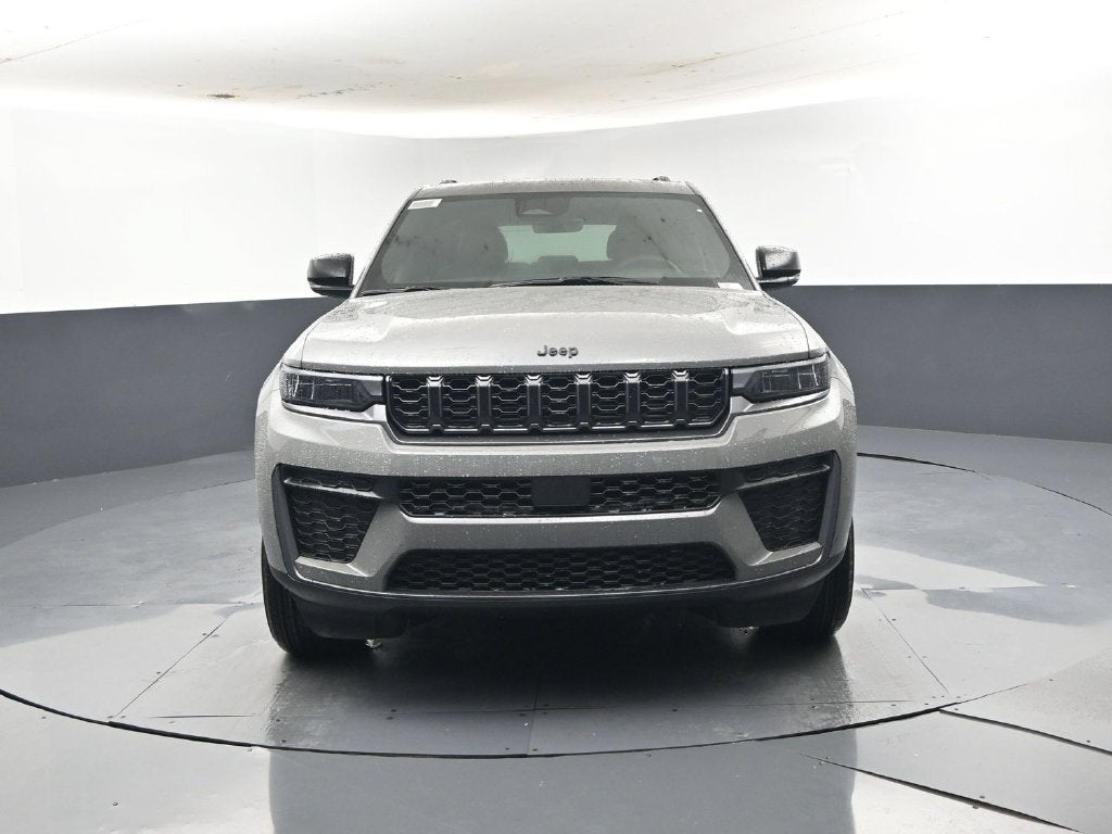 2027 Jeep Grand Cherokee GRAND CHEROKEE LAREDO ALTITUDE 4X2