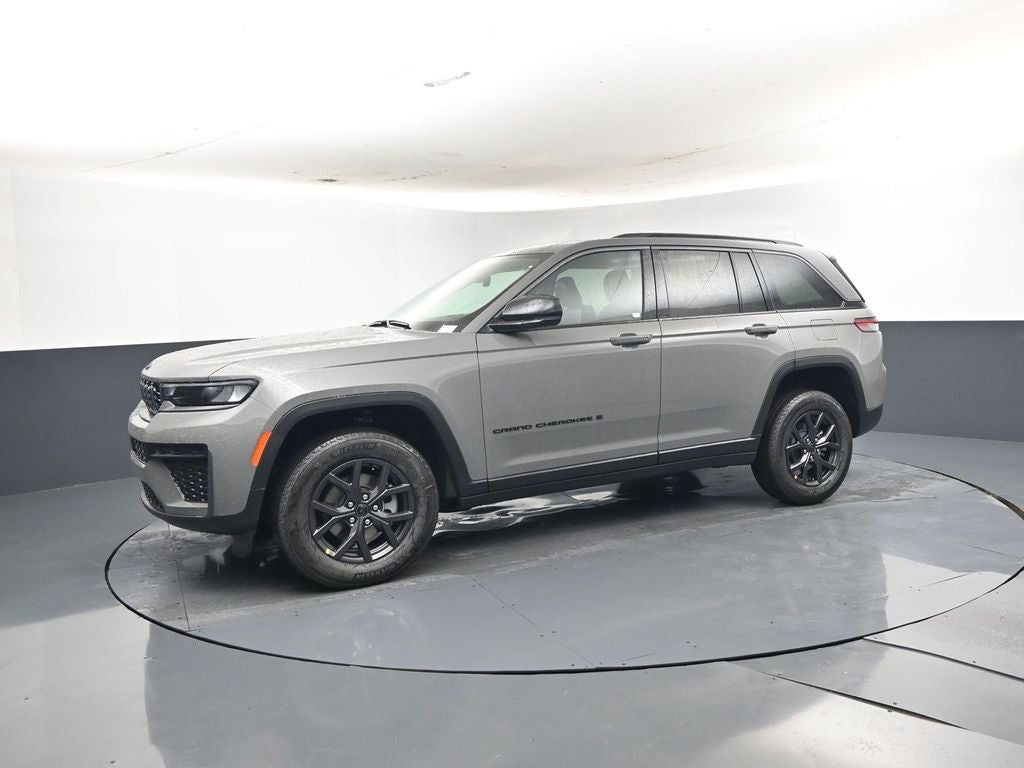 2027 Jeep Grand Cherokee GRAND CHEROKEE LAREDO ALTITUDE 4X2