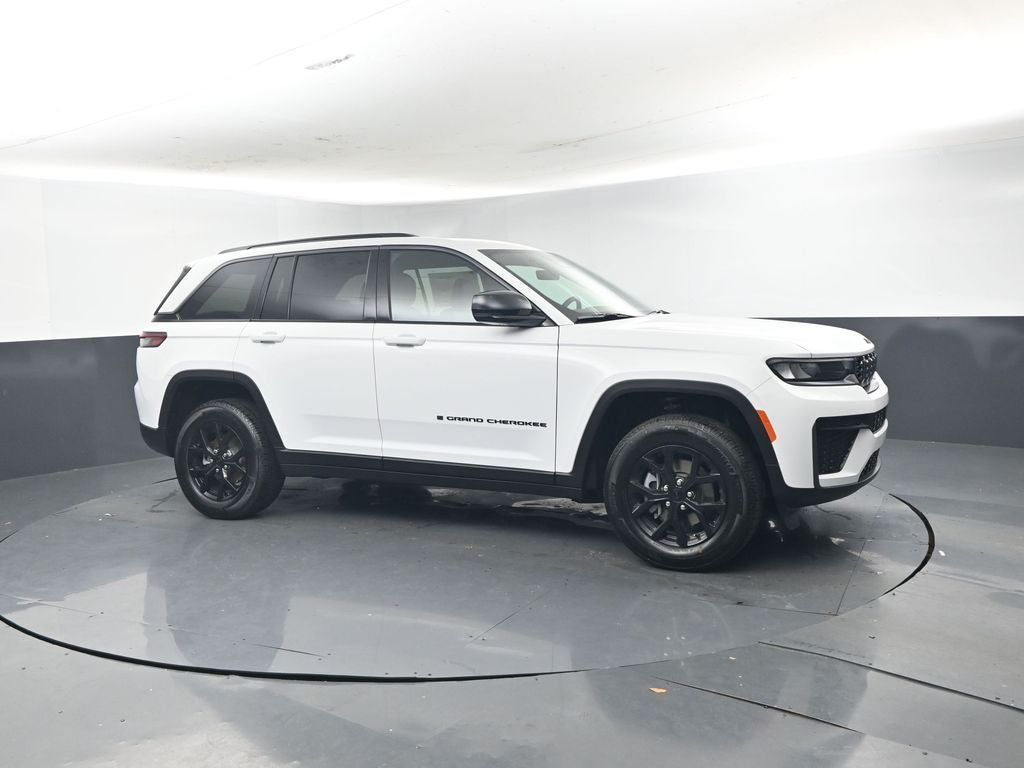 2026 Jeep Grand Cherokee GRAND CHEROKEE LAREDO ALTITUDE 4X2