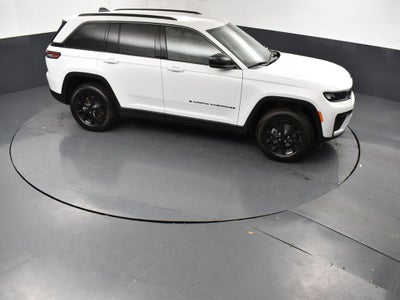 2026 Jeep Grand Cherokee GRAND CHEROKEE LAREDO ALTITUDE 4X2