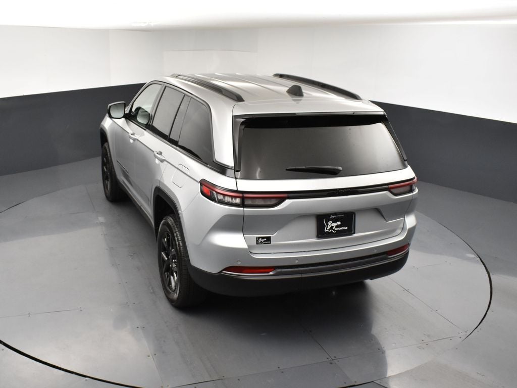 2026 Jeep Grand Cherokee GRAND CHEROKEE LAREDO ALTITUDE 4X2