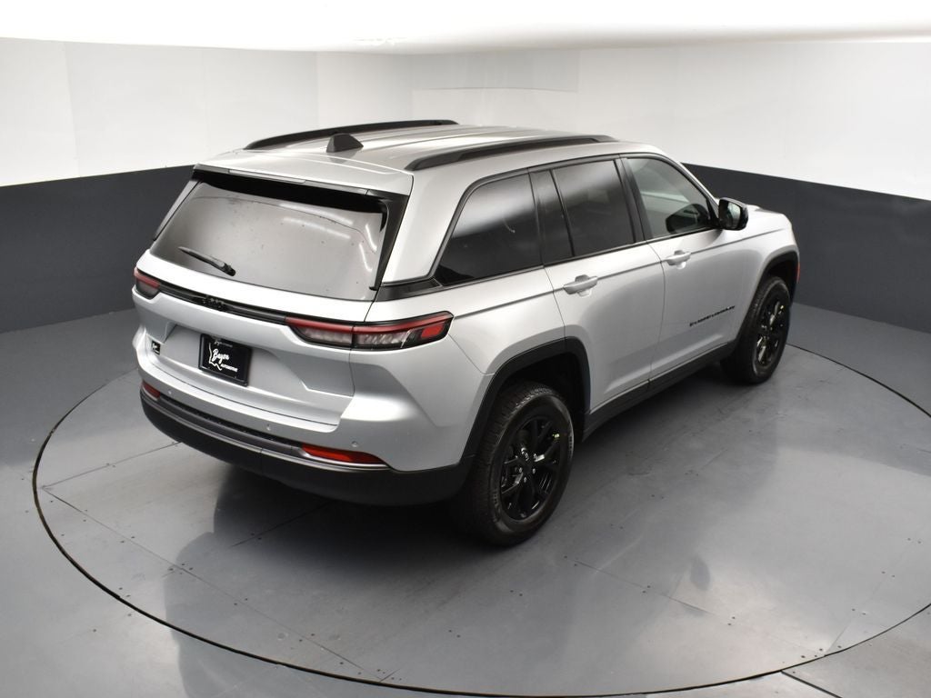 2026 Jeep Grand Cherokee GRAND CHEROKEE LAREDO ALTITUDE 4X2