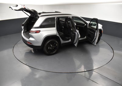 2026 Jeep Grand Cherokee GRAND CHEROKEE LAREDO ALTITUDE 4X2