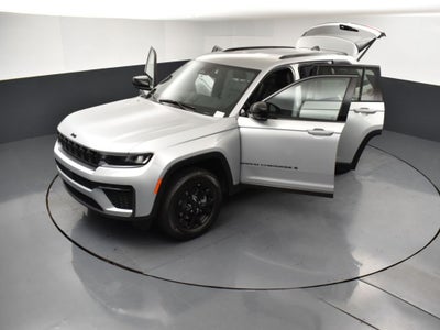 2026 Jeep Grand Cherokee GRAND CHEROKEE LAREDO ALTITUDE 4X2