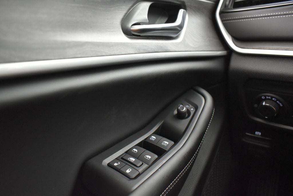 2026 Jeep Grand Cherokee GRAND CHEROKEE LAREDO ALTITUDE 4X2