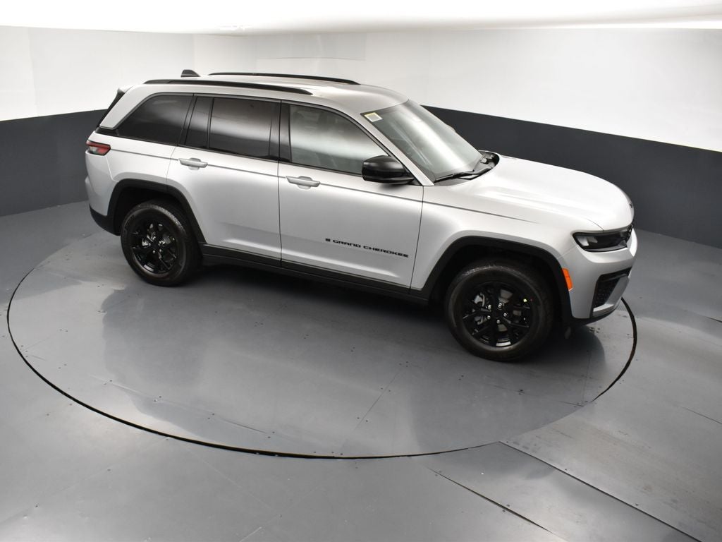 2026 Jeep Grand Cherokee GRAND CHEROKEE LAREDO ALTITUDE 4X2