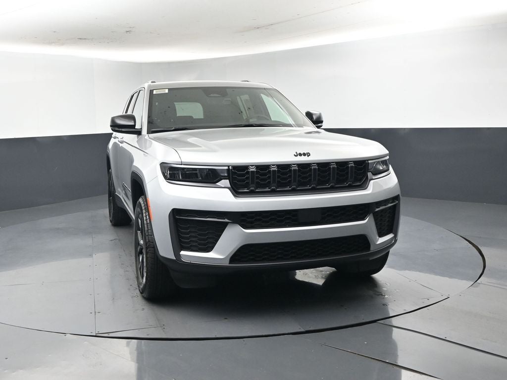2026 Jeep Grand Cherokee GRAND CHEROKEE LAREDO ALTITUDE 4X2