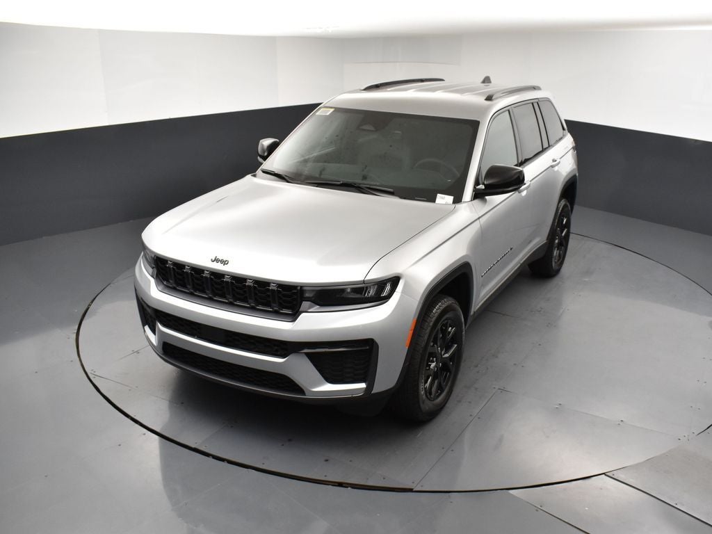 2026 Jeep Grand Cherokee GRAND CHEROKEE LAREDO ALTITUDE 4X2