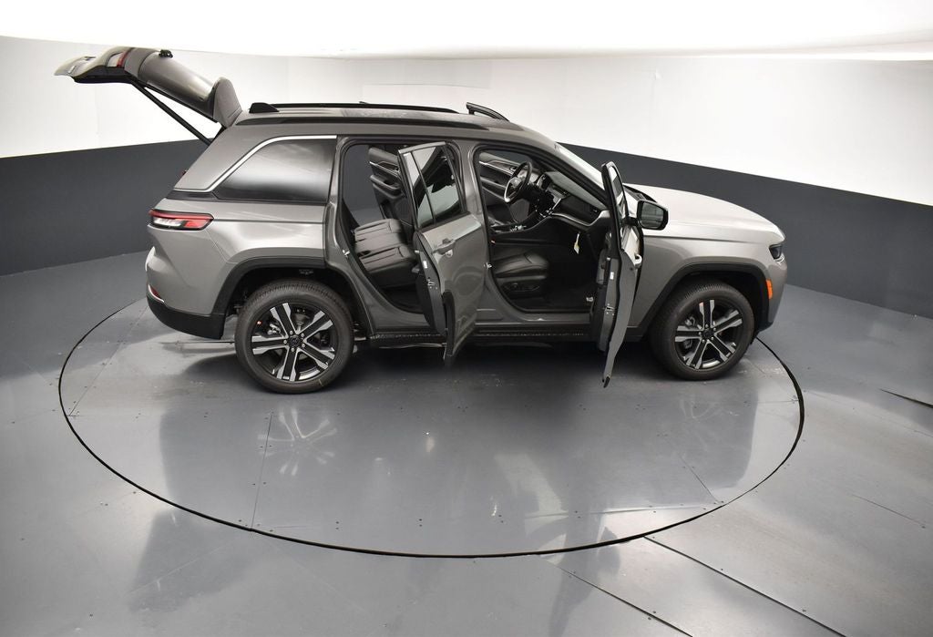 2027 Jeep Grand Cherokee GRAND CHEROKEE LIMITED 4X2