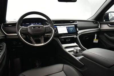 2027 Jeep Grand Cherokee GRAND CHEROKEE LIMITED 4X2