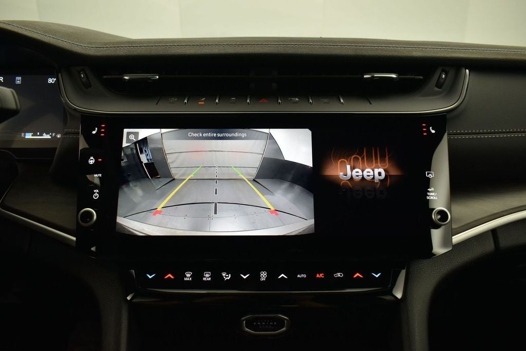 2027 Jeep Grand Cherokee GRAND CHEROKEE LIMITED 4X2