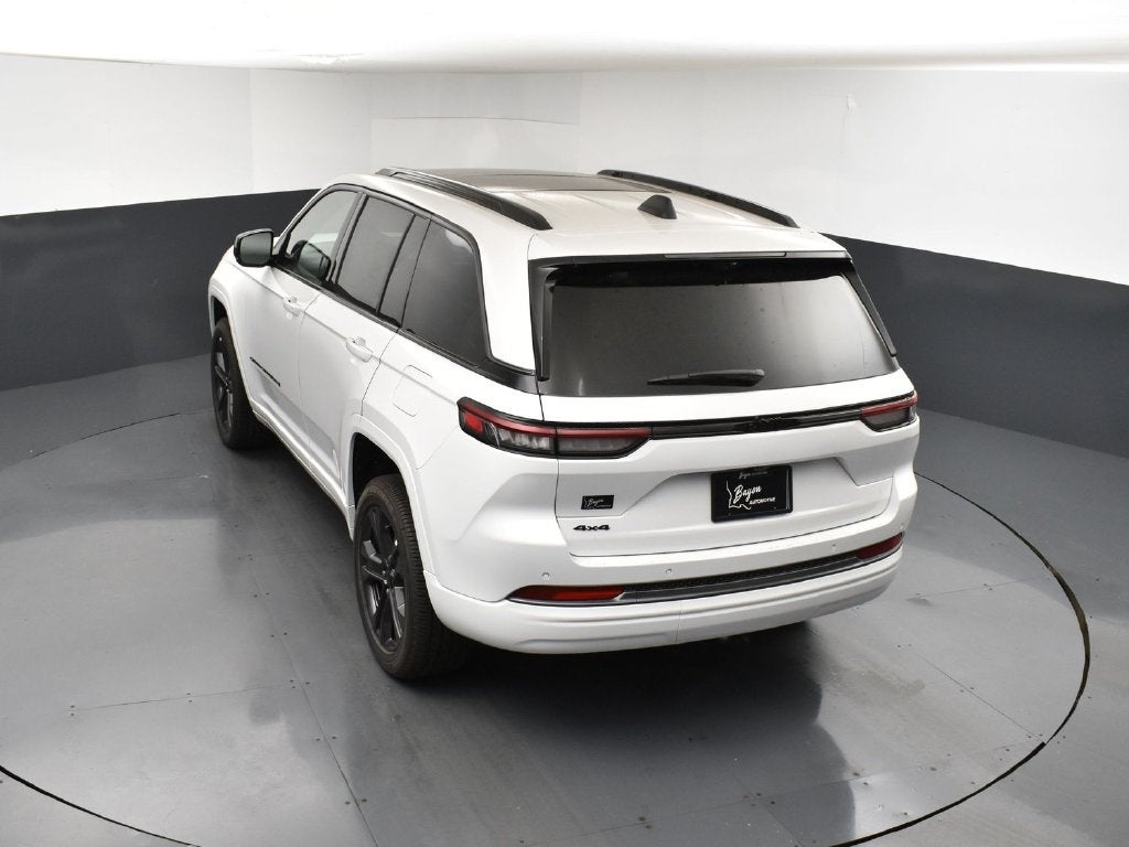 2027 Jeep Grand Cherokee GRAND CHEROKEE LIMITED RESERVE 4X4