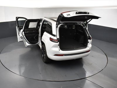 2027 Jeep Grand Cherokee GRAND CHEROKEE LIMITED RESERVE 4X4