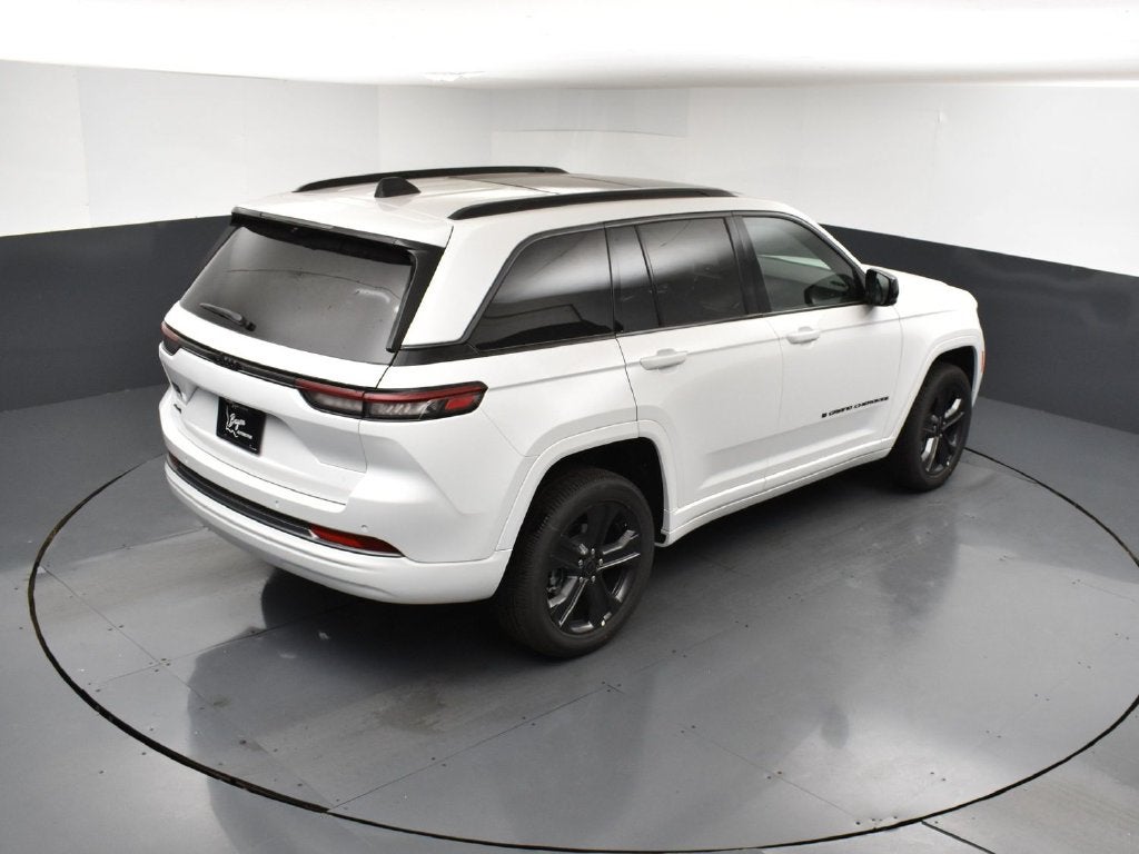 2027 Jeep Grand Cherokee GRAND CHEROKEE LIMITED RESERVE 4X4