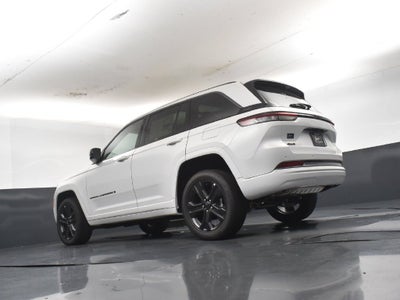 2027 Jeep Grand Cherokee GRAND CHEROKEE LIMITED RESERVE 4X4