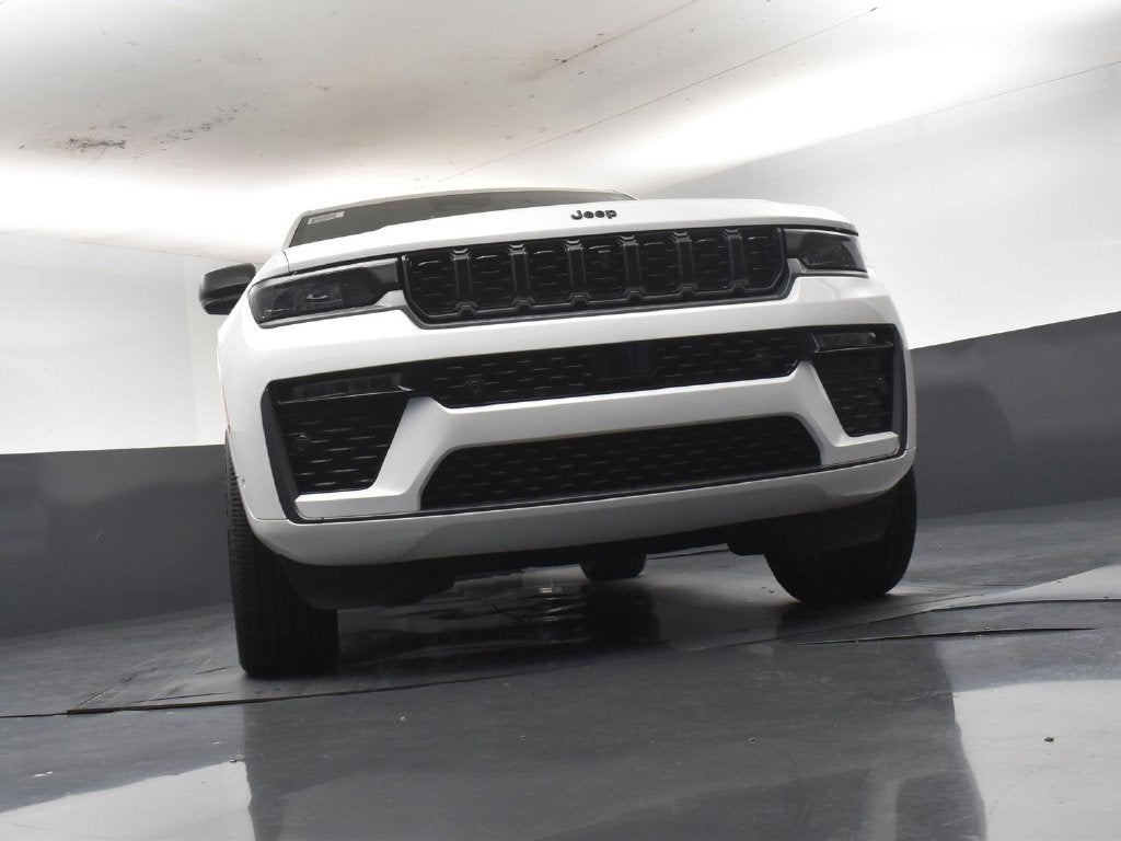 2027 Jeep Grand Cherokee GRAND CHEROKEE LIMITED RESERVE 4X4