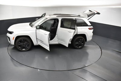 2027 Jeep Grand Cherokee GRAND CHEROKEE LIMITED RESERVE 4X4