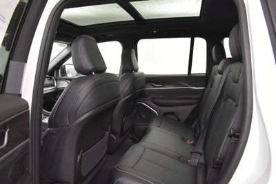 2027 Jeep Grand Cherokee GRAND CHEROKEE LIMITED RESERVE 4X4