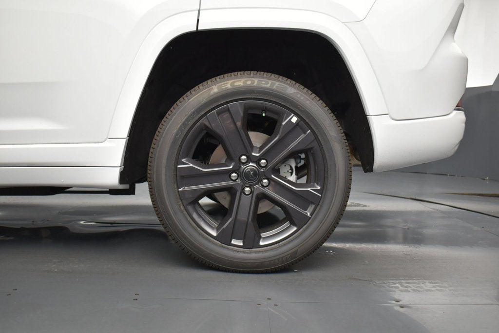 2027 Jeep Grand Cherokee GRAND CHEROKEE LIMITED RESERVE 4X4