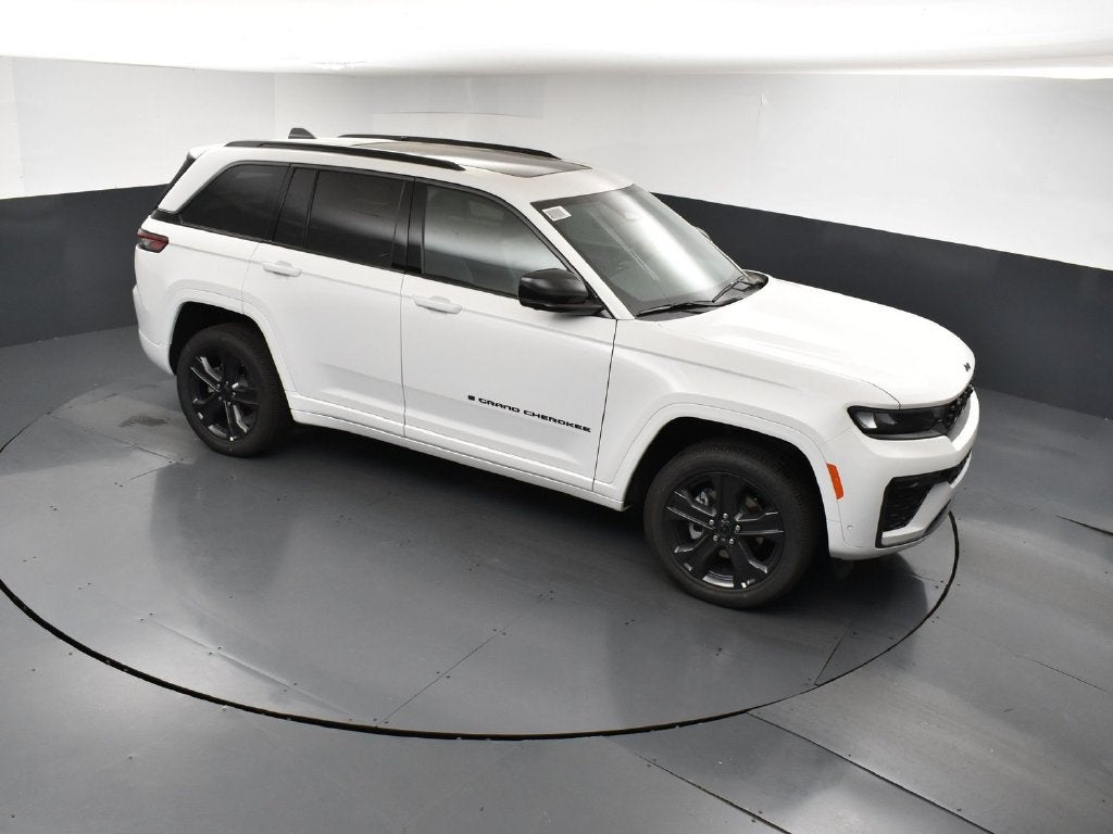 2027 Jeep Grand Cherokee GRAND CHEROKEE LIMITED RESERVE 4X4