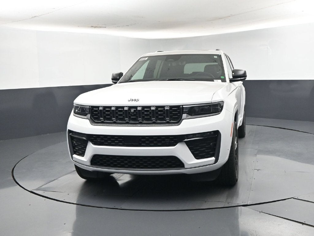 2027 Jeep Grand Cherokee GRAND CHEROKEE LIMITED RESERVE 4X4