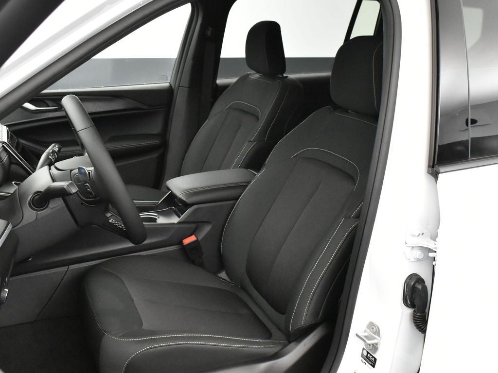 2025 Jeep Grand Cherokee GRAND CHEROKEE L LAREDO X 4X2