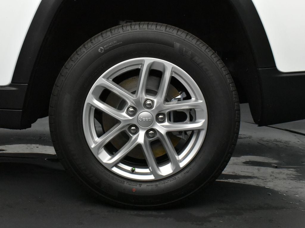 2025 Jeep Grand Cherokee GRAND CHEROKEE L LAREDO X 4X2