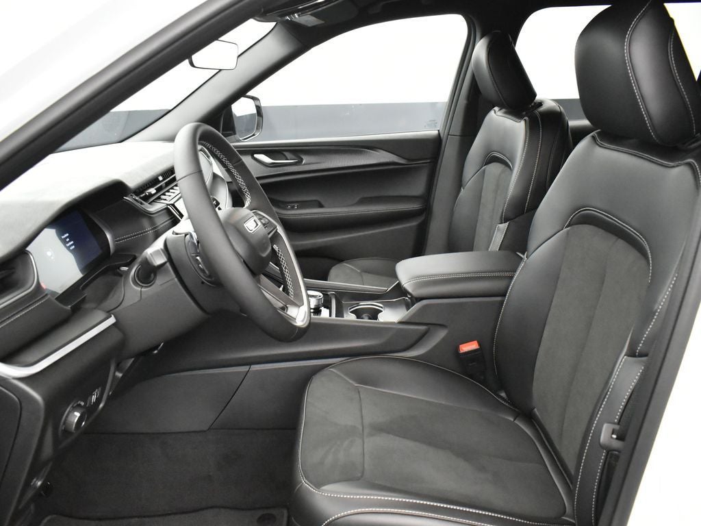 2025 Jeep Grand Cherokee GRAND CHEROKEE L ALTITUDE 4X2