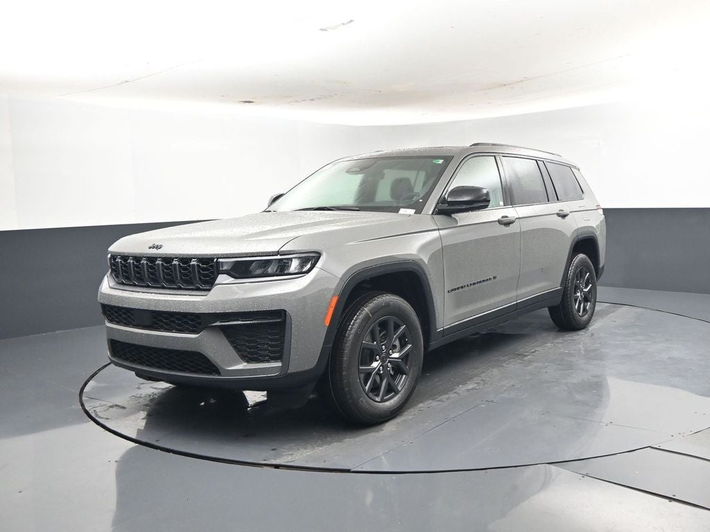 2027 Jeep Grand Cherokee GRAND CHEROKEE L LAREDO ALTITUDE 4X2