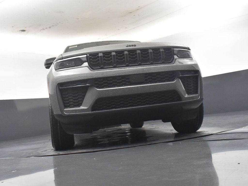 2027 Jeep Grand Cherokee GRAND CHEROKEE L LAREDO ALTITUDE 4X2