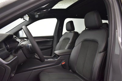 2027 Jeep Grand Cherokee GRAND CHEROKEE L LAREDO ALTITUDE 4X2
