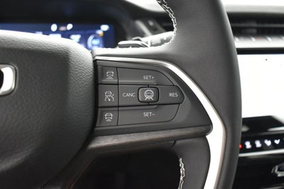 2027 Jeep Grand Cherokee GRAND CHEROKEE L LAREDO ALTITUDE 4X2