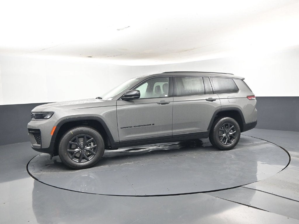 2027 Jeep Grand Cherokee GRAND CHEROKEE L LAREDO ALTITUDE 4X2