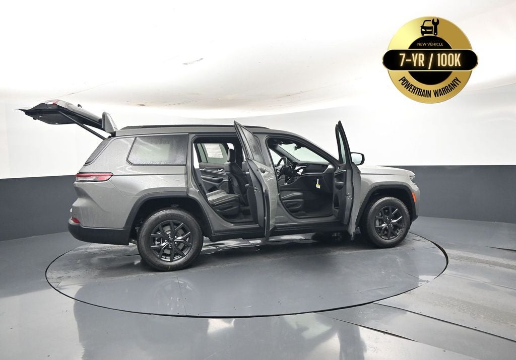 2027 Jeep Grand Cherokee GRAND CHEROKEE L LAREDO ALTITUDE 4X2