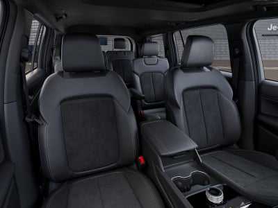 2027 Jeep Grand Cherokee GRAND CHEROKEE L LAREDO ALTITUDE 4X2