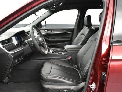 2025 Jeep Grand Cherokee GRAND CHEROKEE L LIMITED 4X2