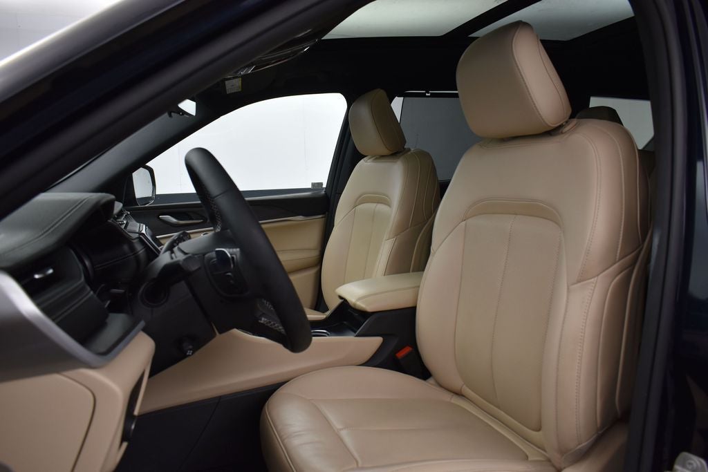 2024 Jeep Grand Cherokee L Limited 4x2